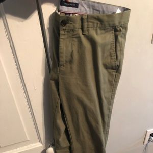 Tommy Hilfiger: slim-Straight chinos